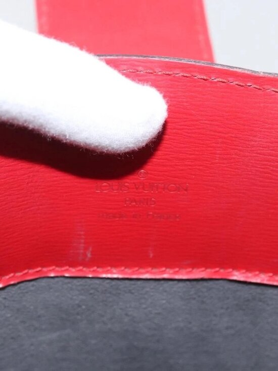 LOUIS VUITTON Epi Cluny Shoulder Bag Red M52257 LV Auth ka3024 - Picture 10 of 16